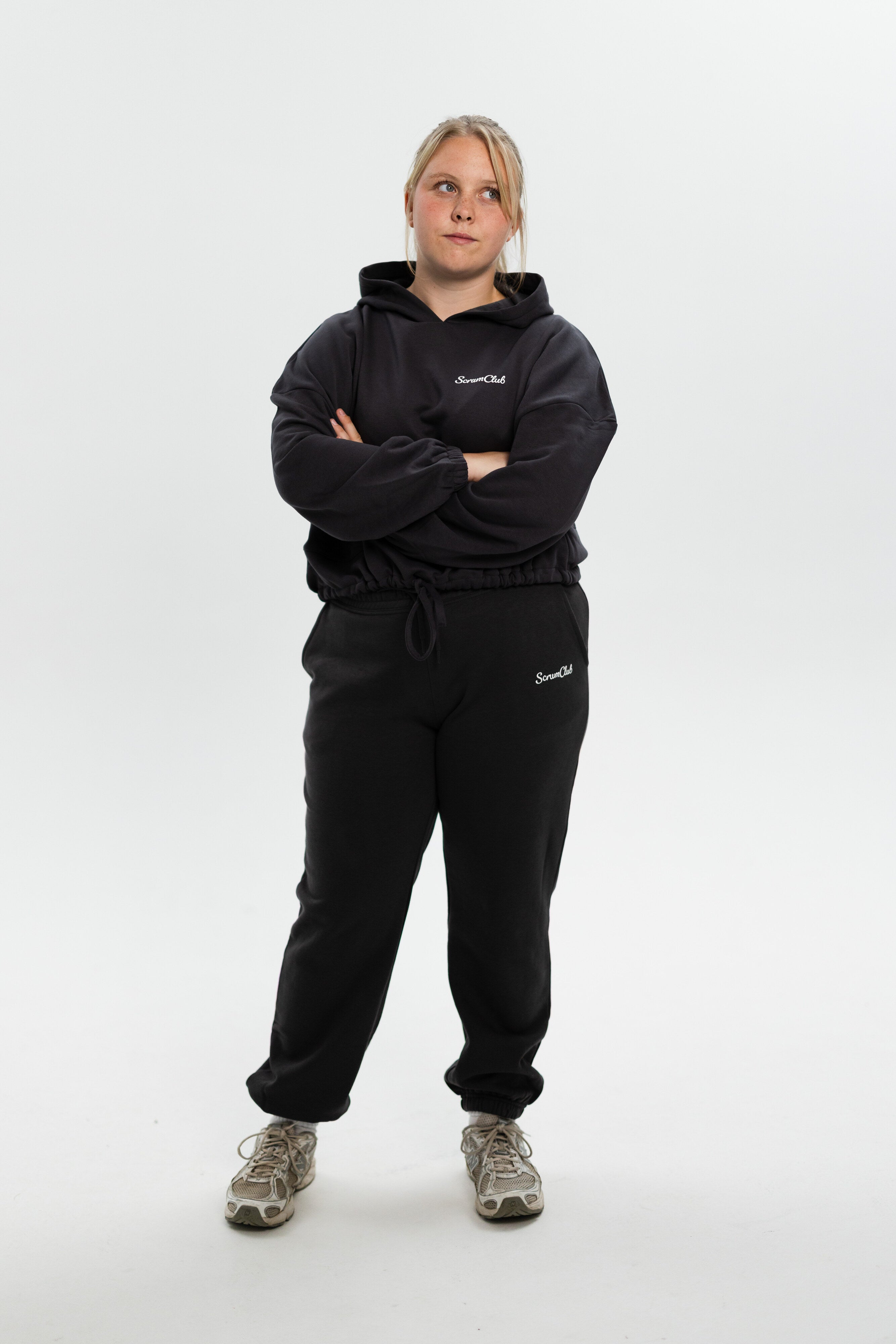 Cropped SC Hoodie charcoal - full length front