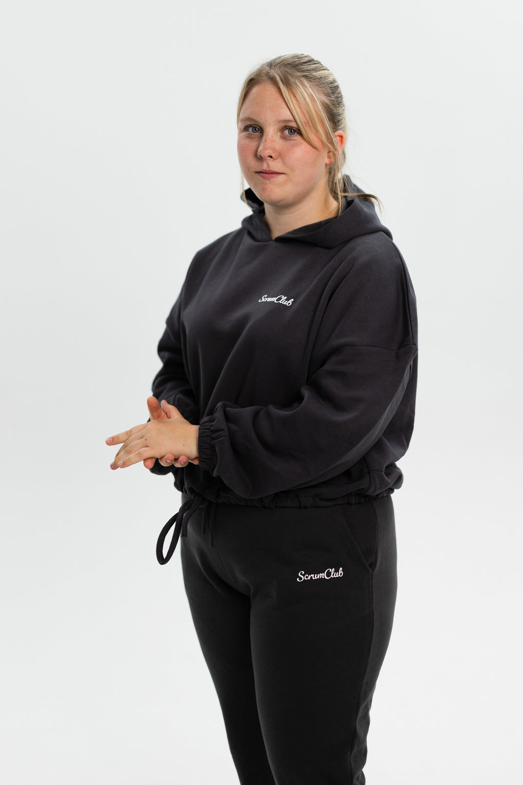 Cropped SC Hoodie charcoal - three quarter