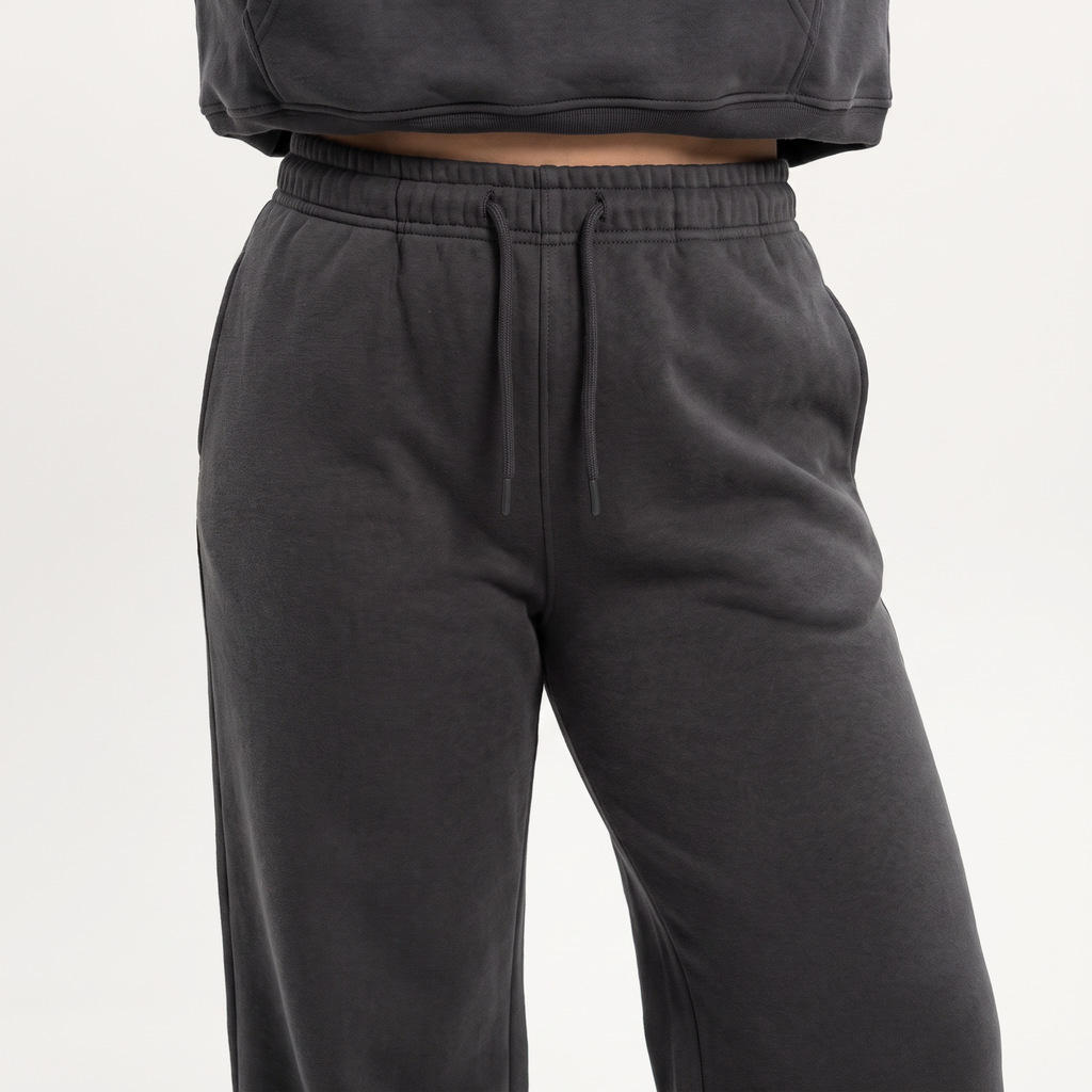 Wide-Leg Joggers charcoal - pocket detail