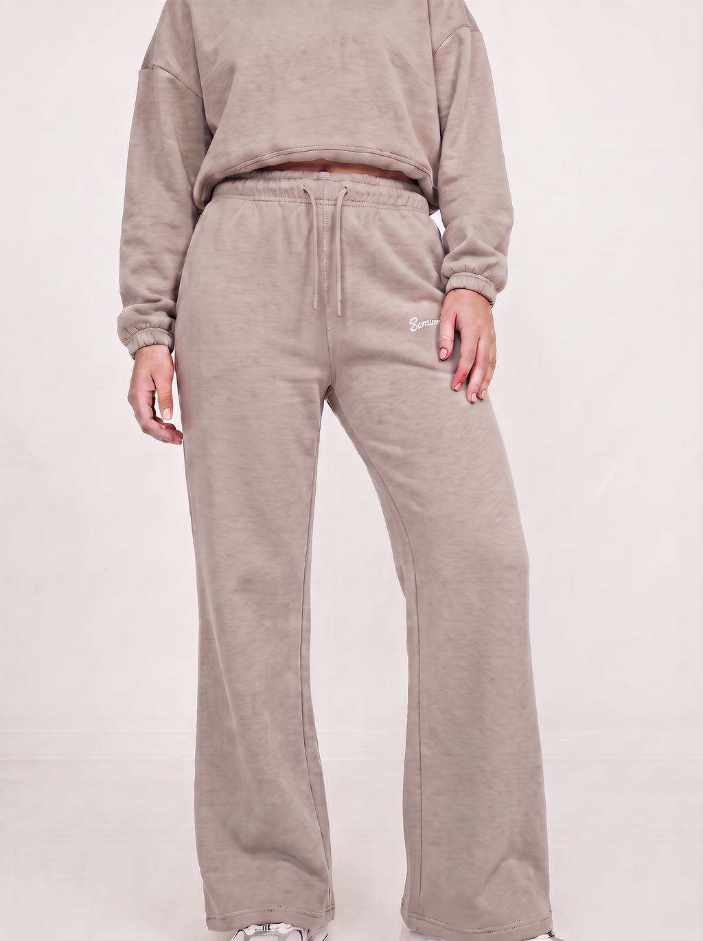Wide-Leg Joggers stone - leg detail